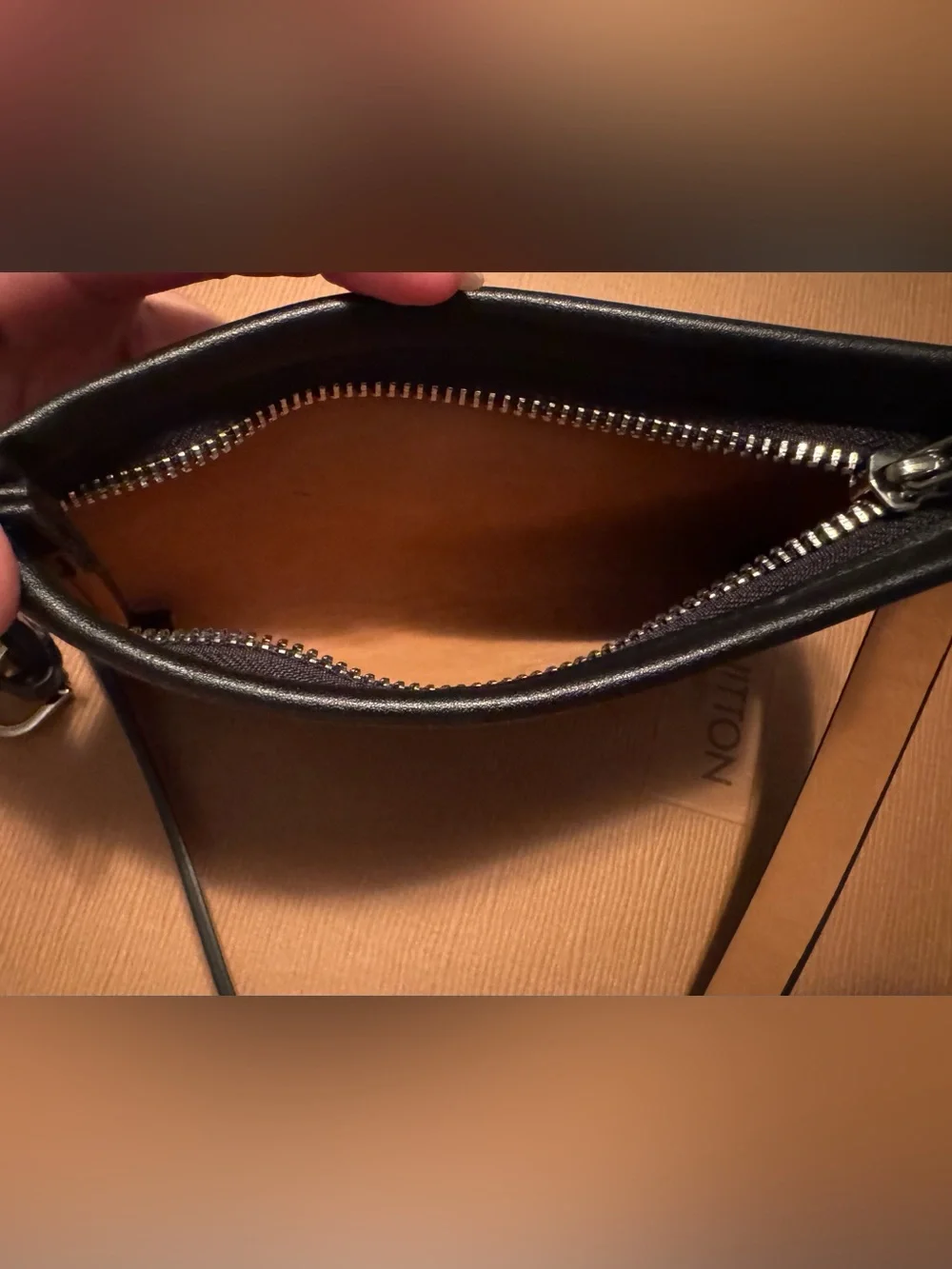 Micheal Kors Black Signature belt Bag - Picture 3 of 4